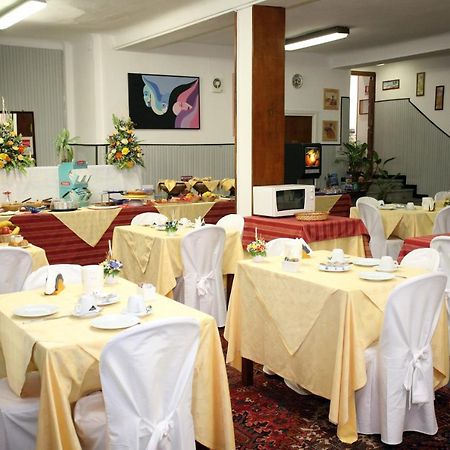 Hotel Agnello D'Oro Genova Buitenkant foto