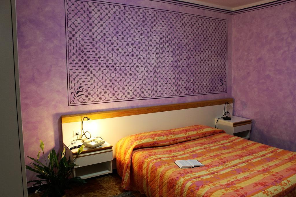 Hotel Agnello D'Oro Genova Buitenkant foto