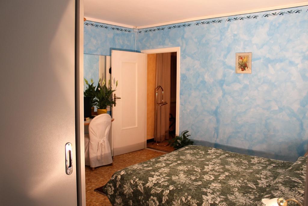 Hotel Agnello D'Oro Genova Buitenkant foto