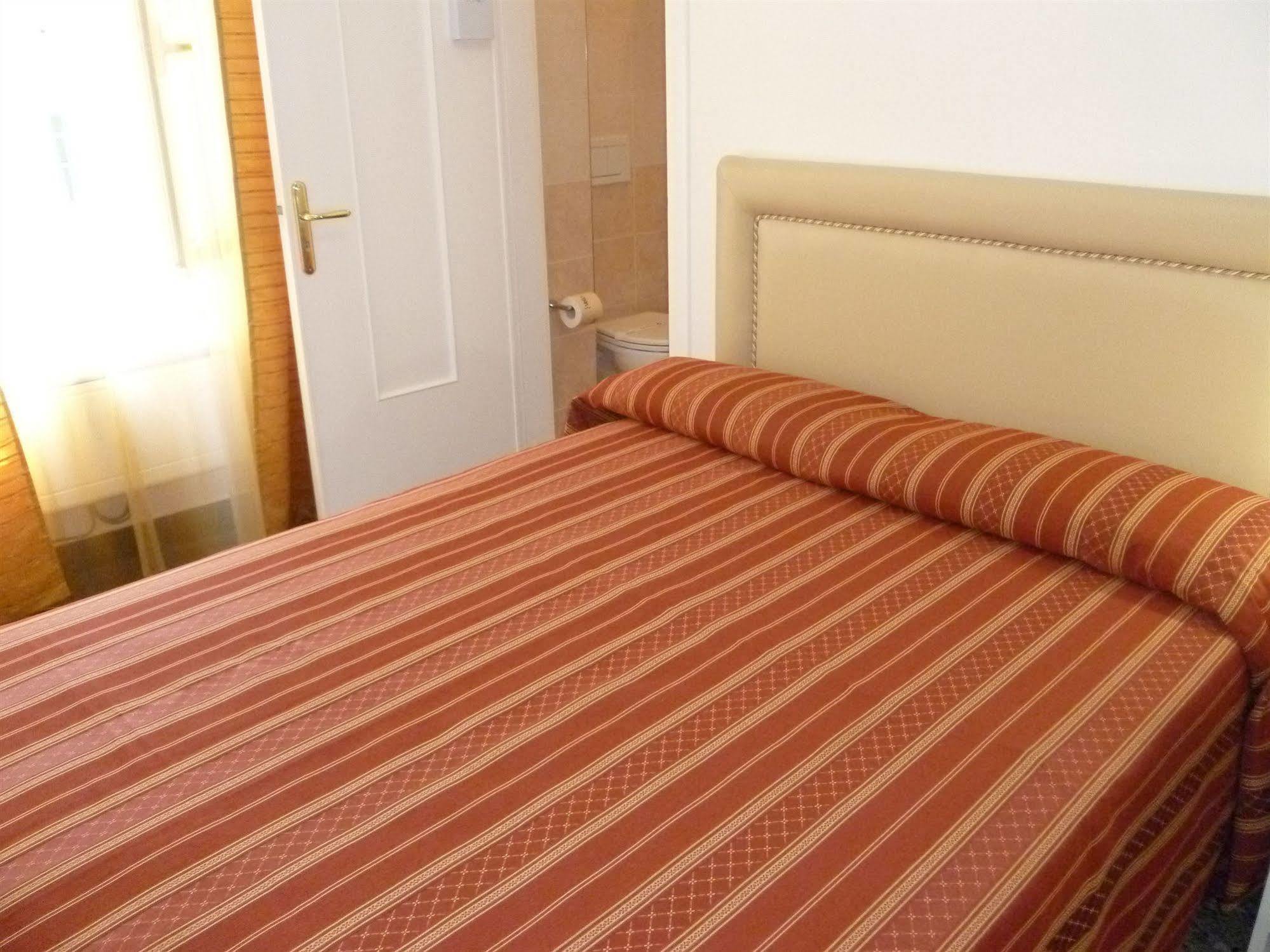 Hotel Agnello D'Oro Genova Buitenkant foto