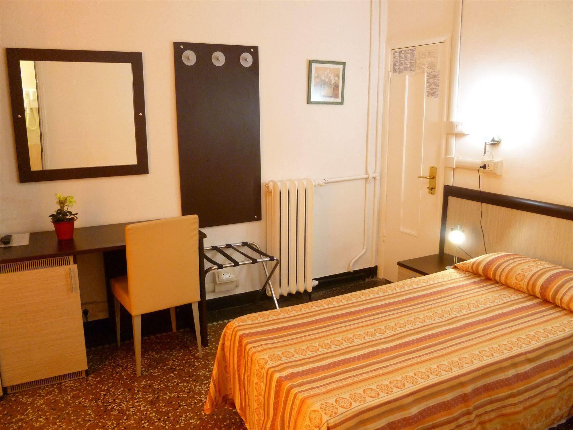 Hotel Agnello D'Oro Genova Buitenkant foto